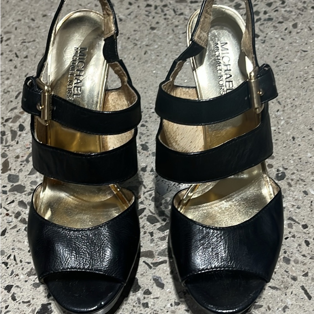 MICHAEL Michael Kors Black Leather gorgeous high heel sandals - Picture 2 of 6
